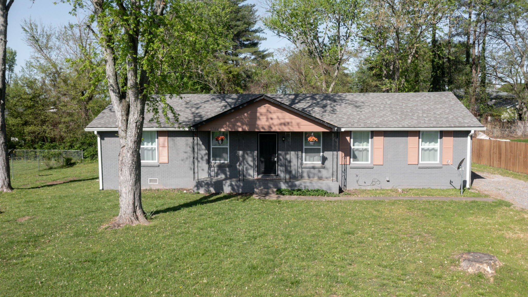 1214 Rutherford St Property Photo