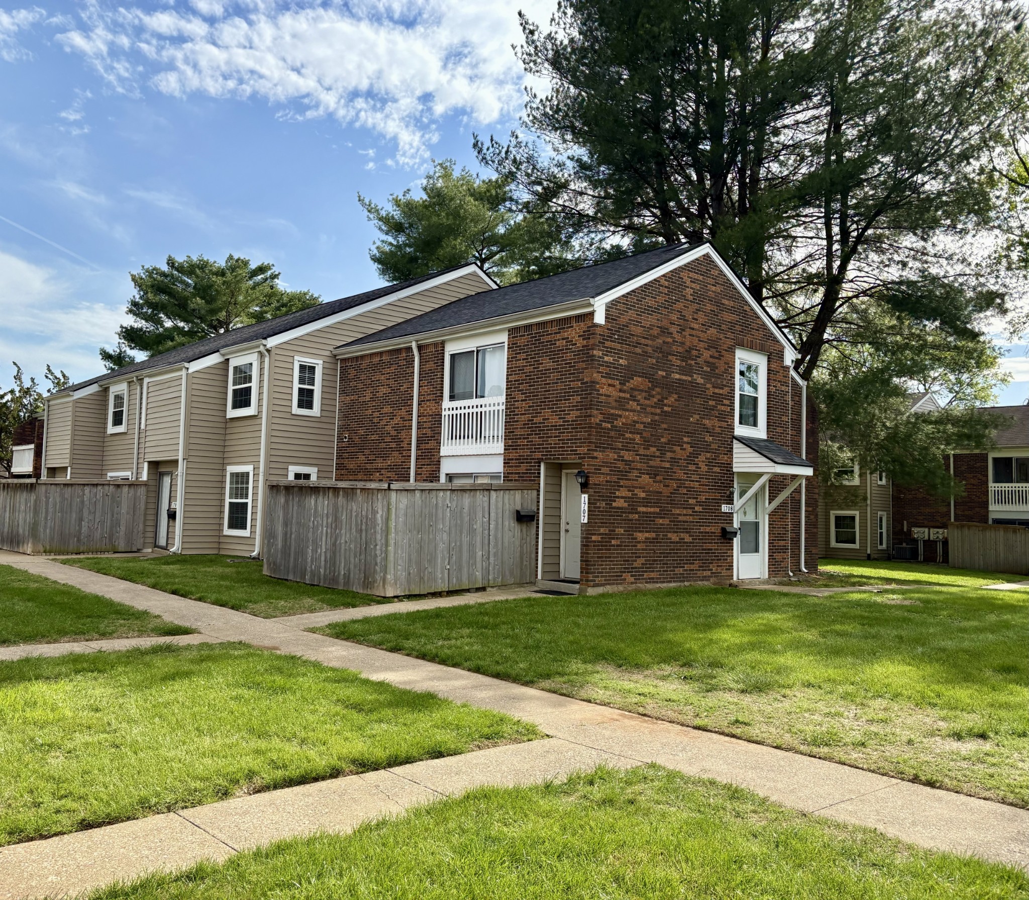 1707 Granville Rd Property Photo