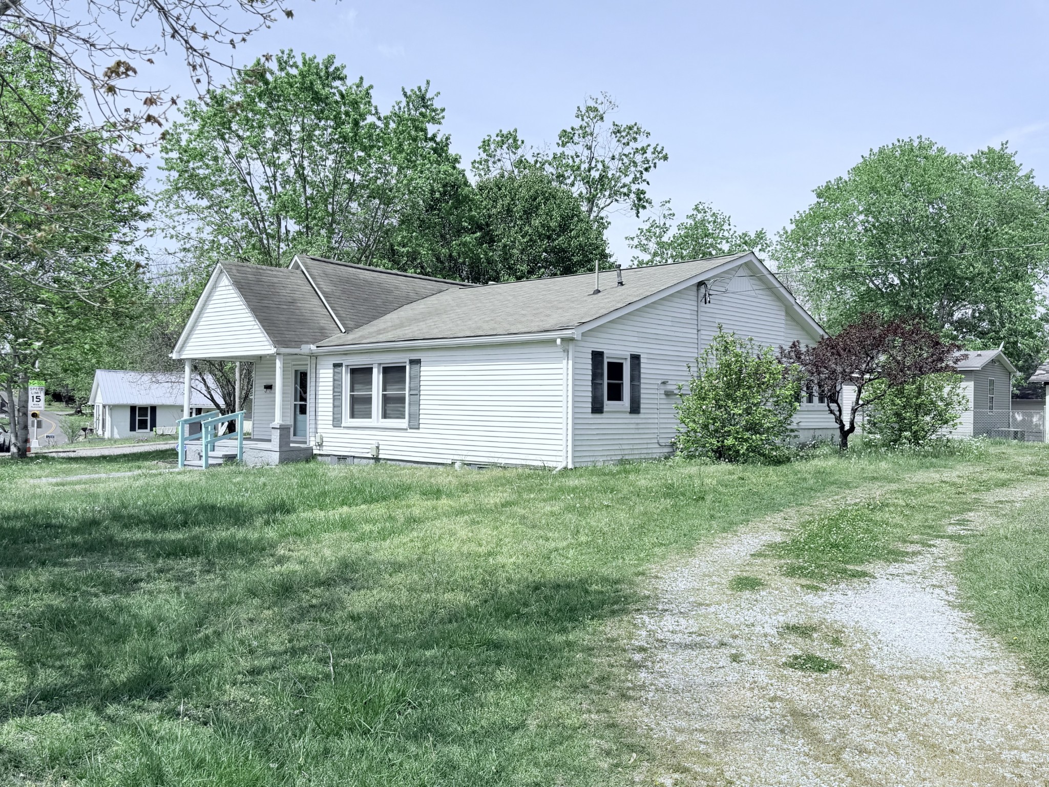 102 Taft St Property Photo 1