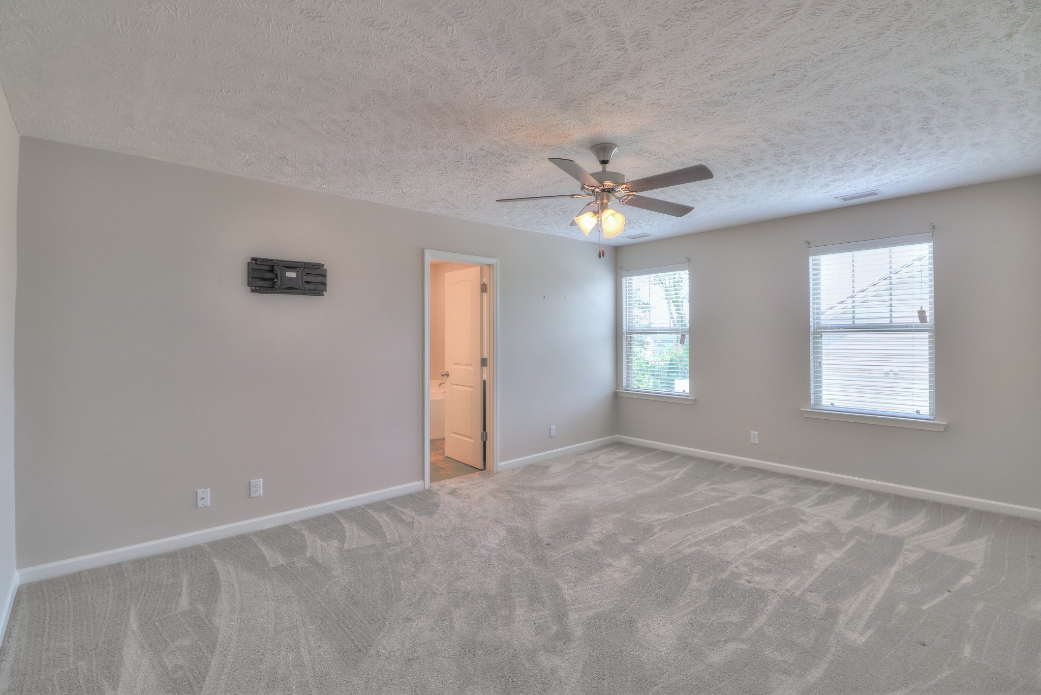 4439 Sunday Silence Way Property Photo 19
