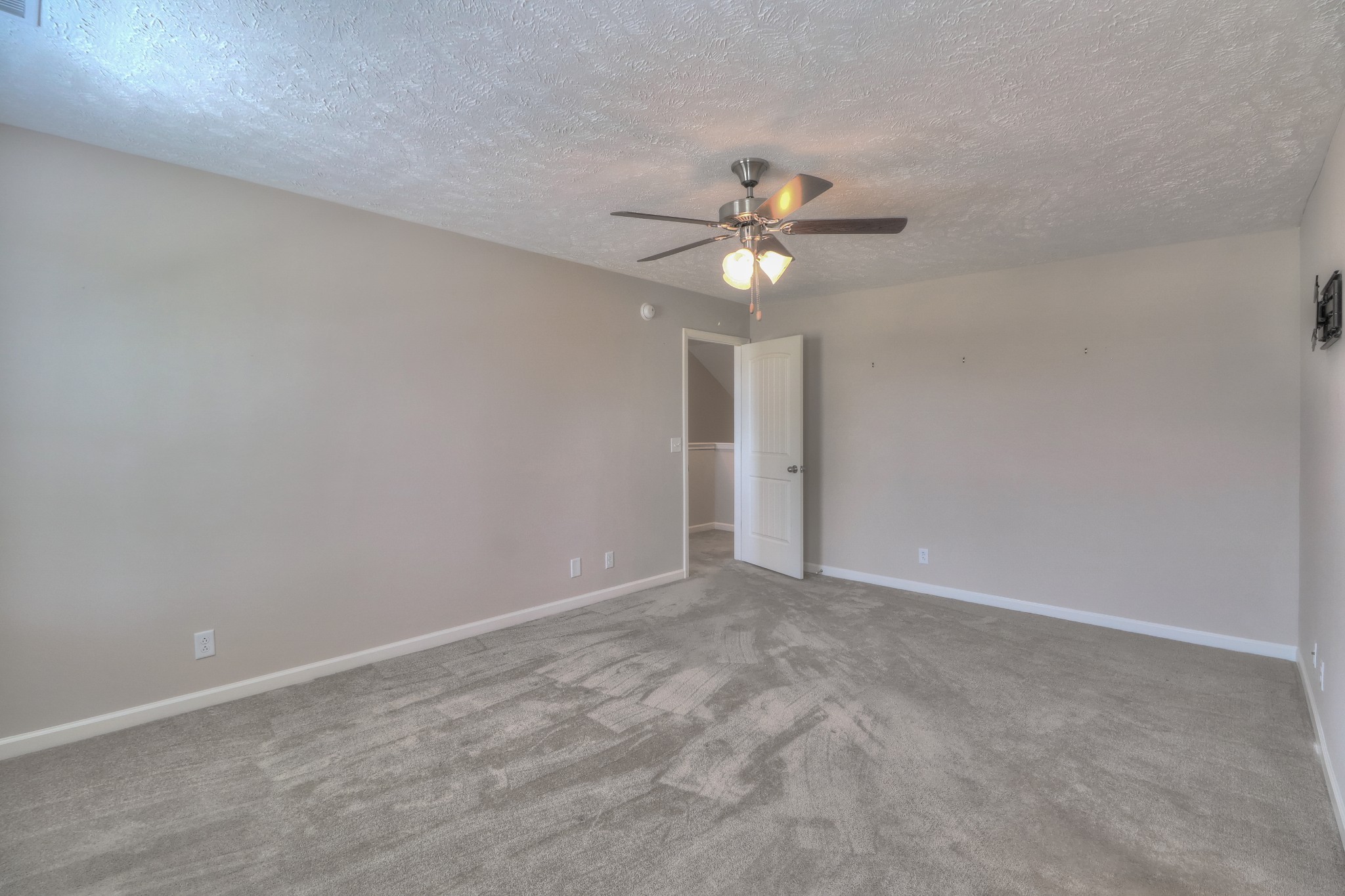 4439 Sunday Silence Way Property Photo 20