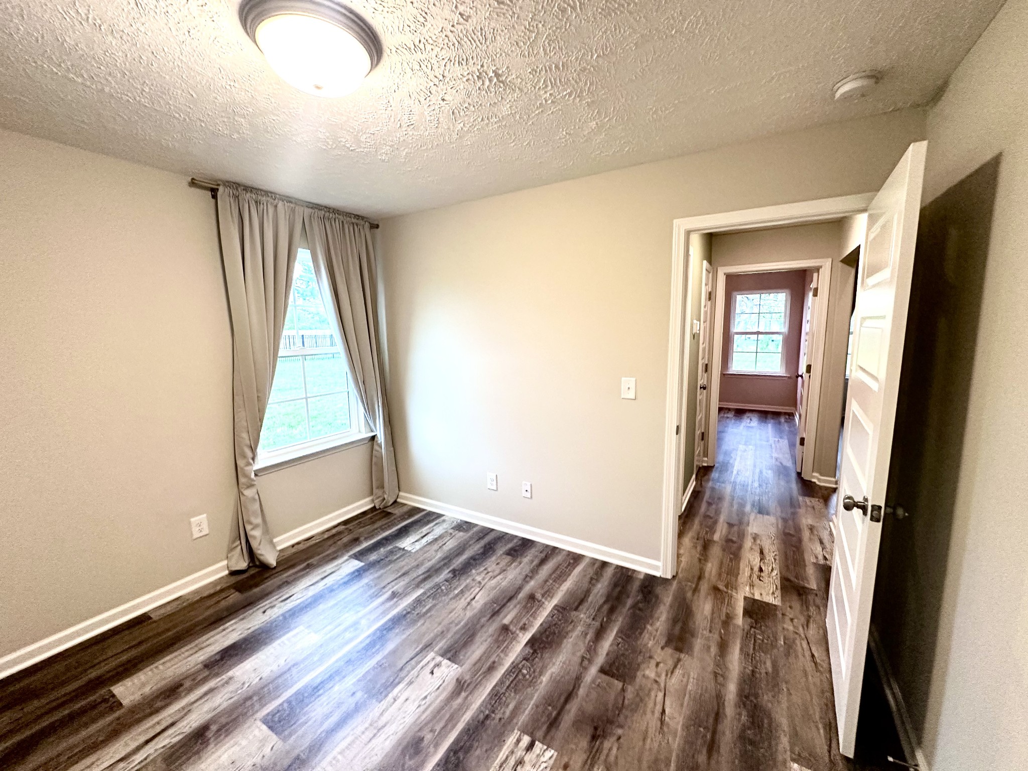 94 Reynard St Property Photo 32