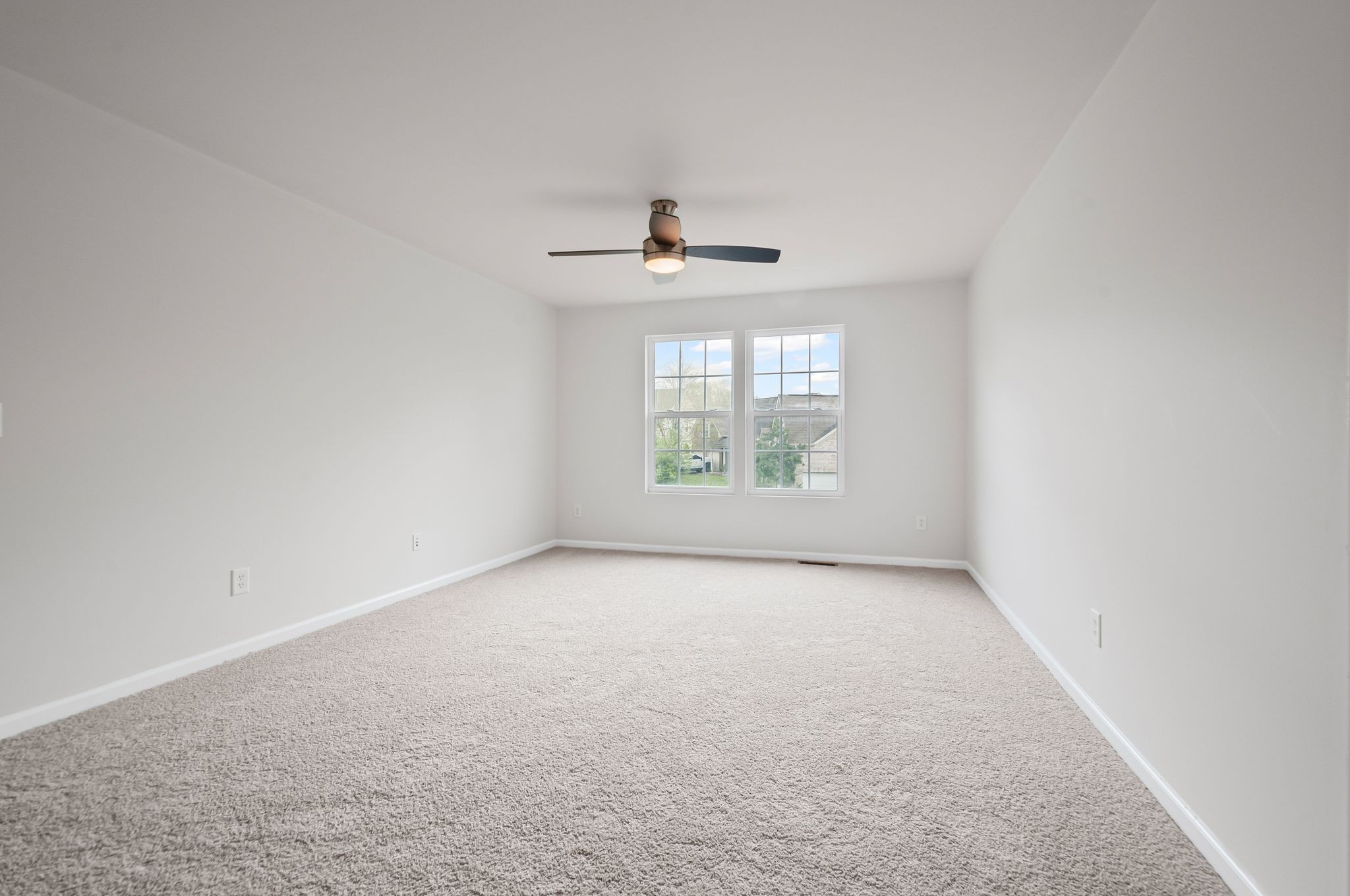 2005 Silverton Cir Property Photo 32