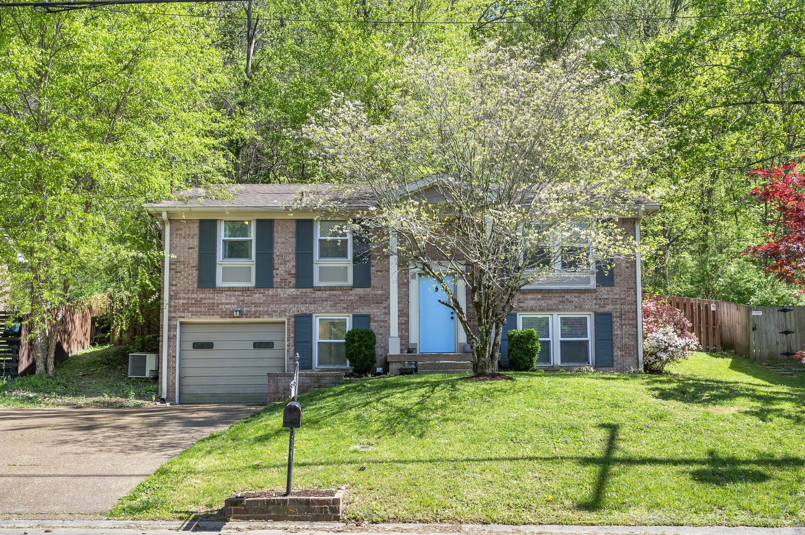 553 Holt Valley Rd Property Photo 1