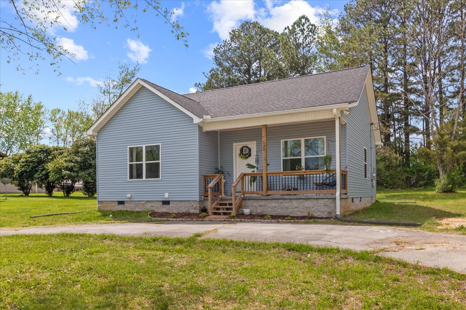 130 Blackwell Dr Property Photo