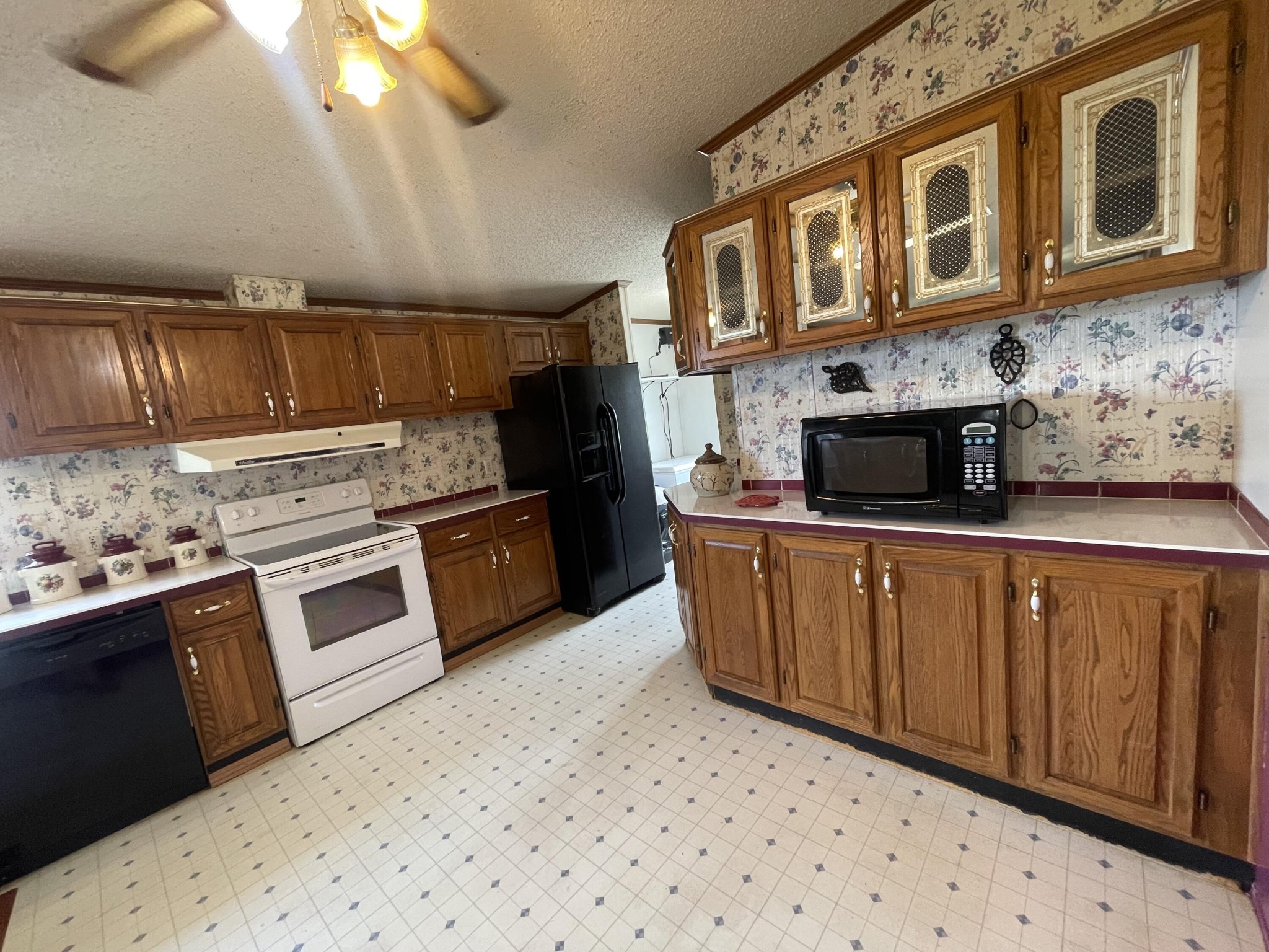 193 Lynn Rothwell Road Property Photo 12