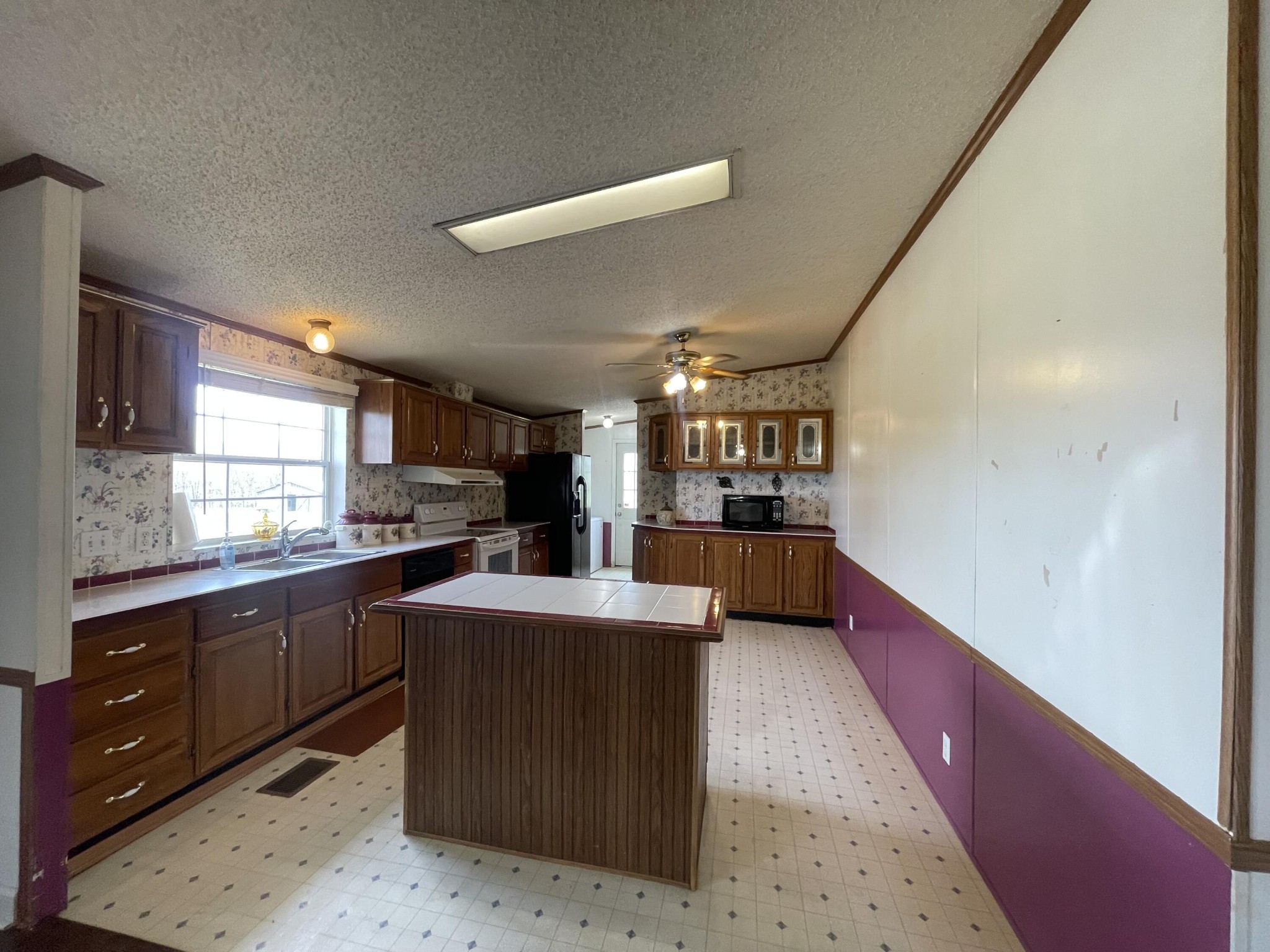 193 Lynn Rothwell Road Property Photo 14