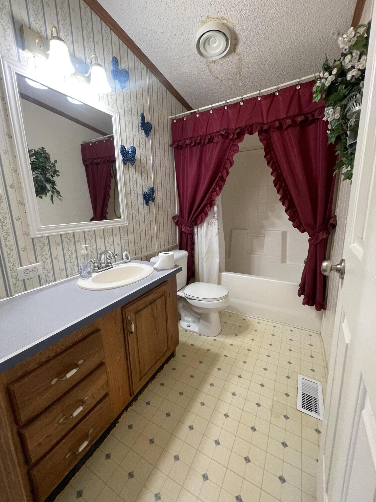 193 Lynn Rothwell Road Property Photo 25