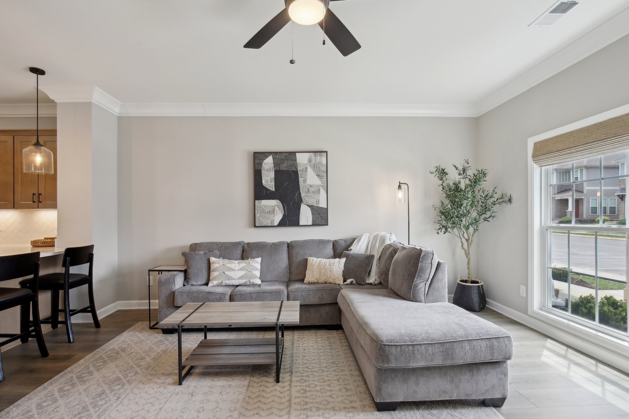 2551 Napa Valley Way Property Photo 8