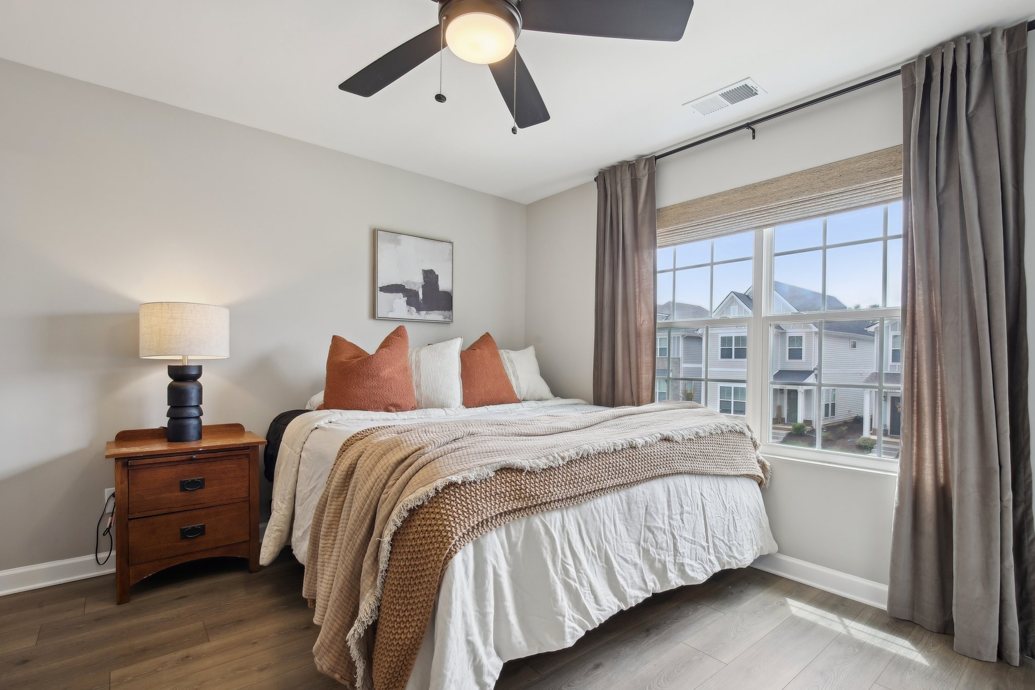 2551 Napa Valley Way Property Photo 32