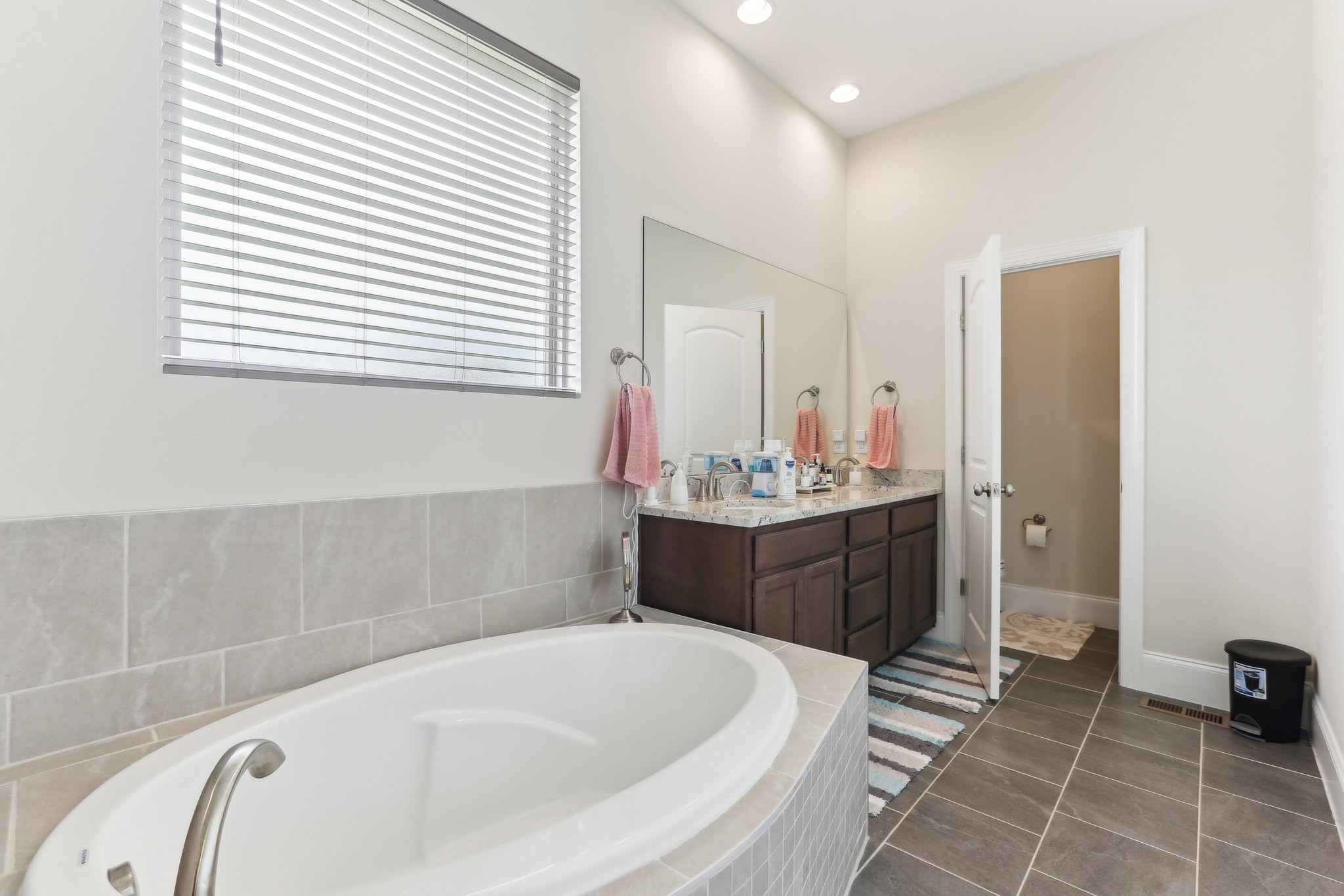 1025 Glover Hills Dr Property Photo 36