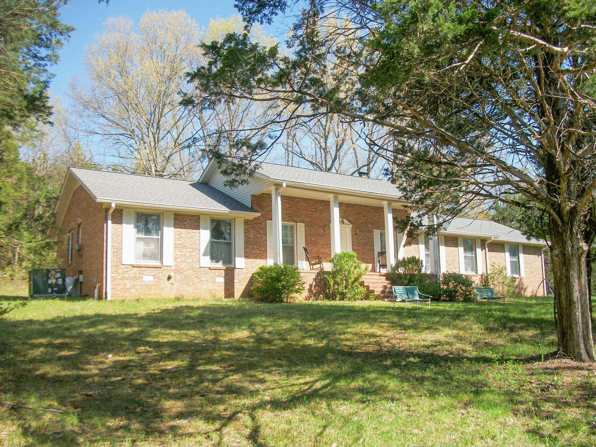631 N Lassiter Barker Rd Property Photo 1