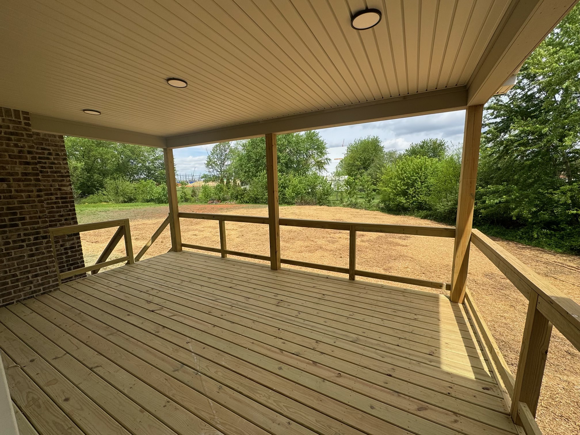 1148 Archibald Dr Property Photo 3