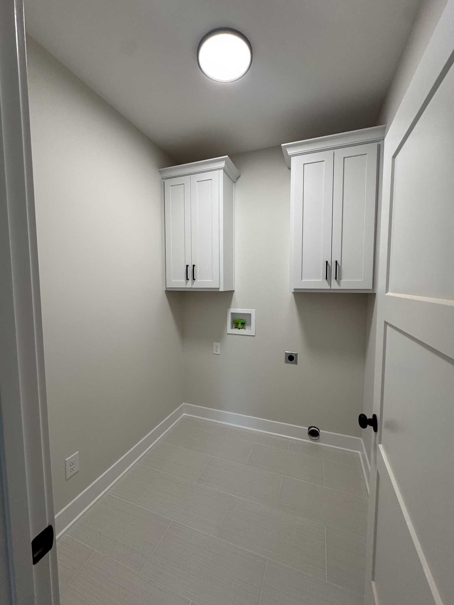 1148 Archibald Dr Property Photo 9