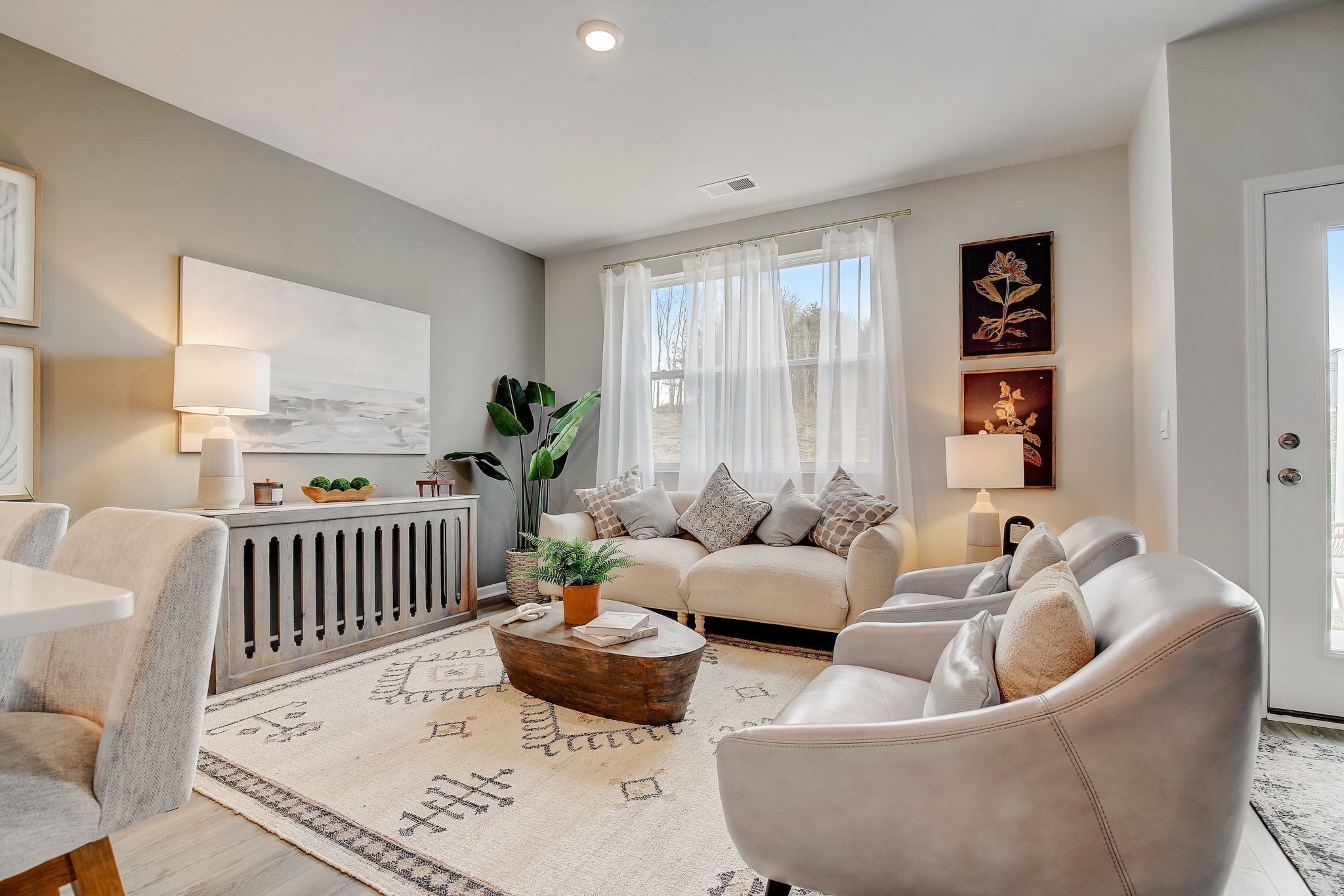 1472 Lexington Way Property Photo