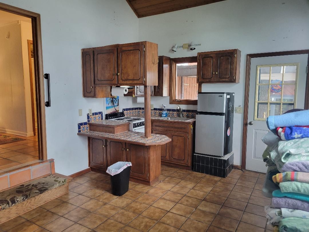 1203 Shoreside Drive Property Photo 20