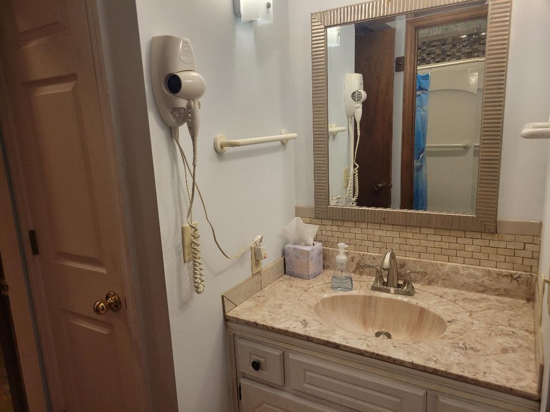 1203 Shoreside Drive Property Photo 23