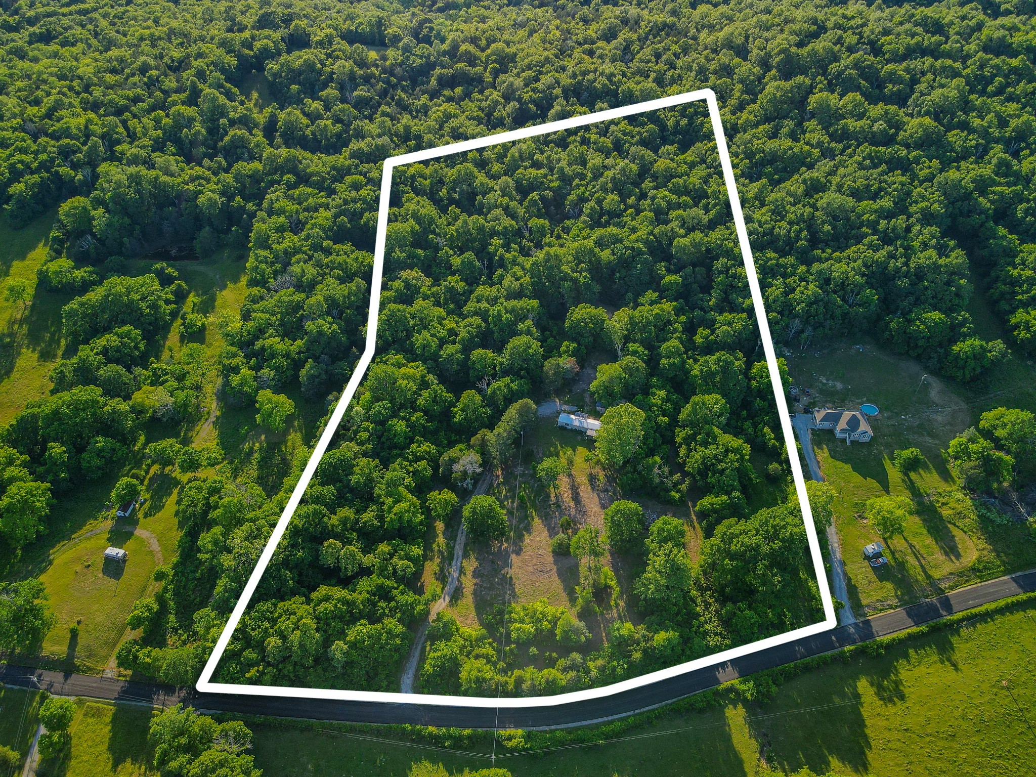 304 Fuss Hollow Rd Property Photo 1