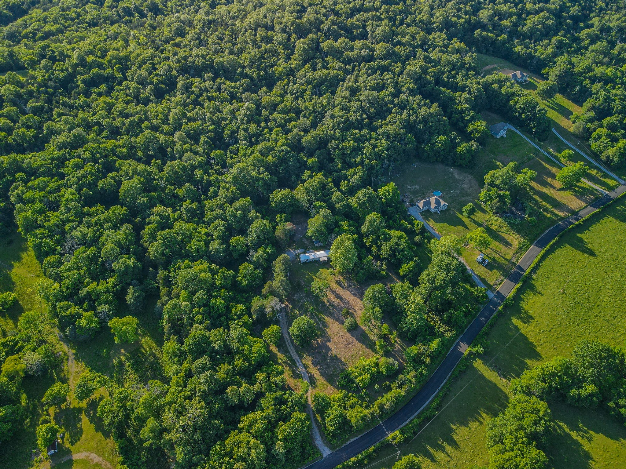 304 Fuss Hollow Rd Property Photo 6