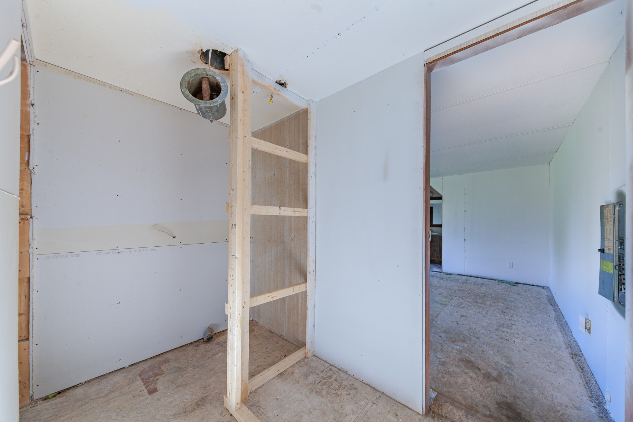 304 Fuss Hollow Rd Property Photo 23