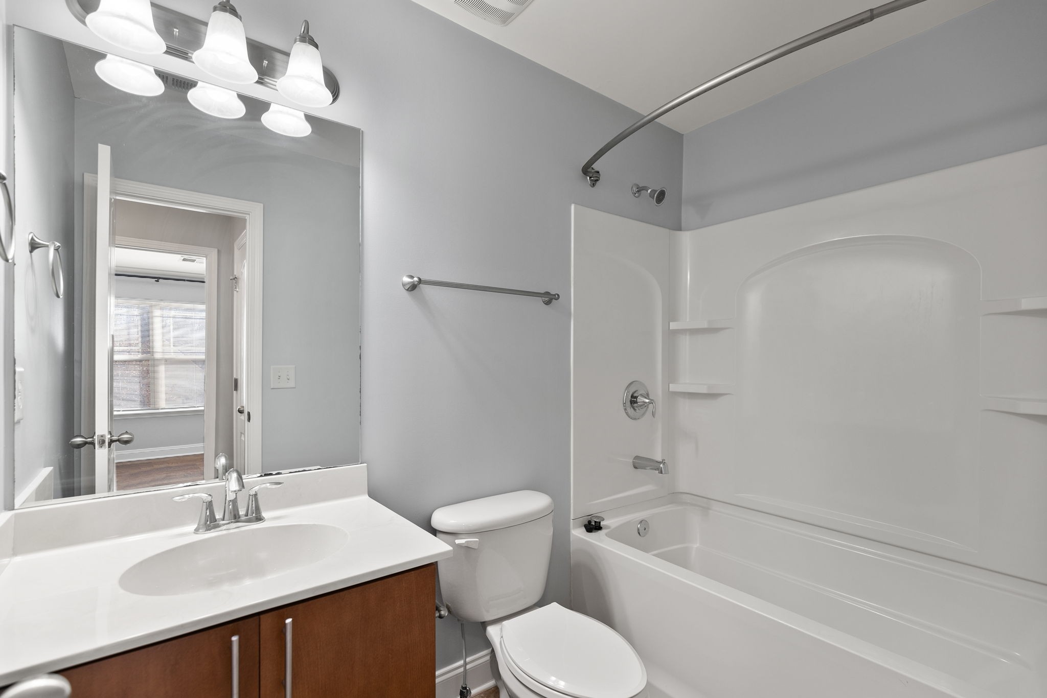 1068 Woodbury Falls Dr Property Photo 28