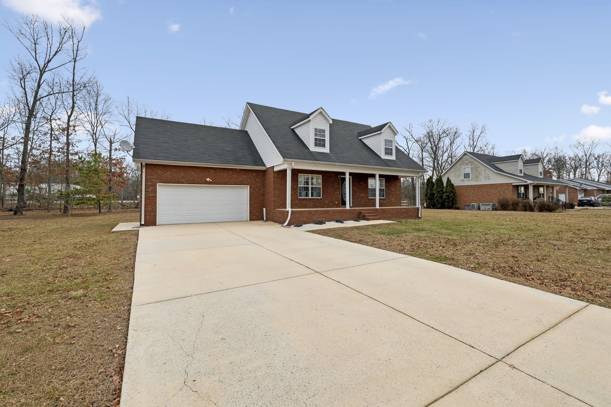 277 Oak Hollow Rd Property Photo