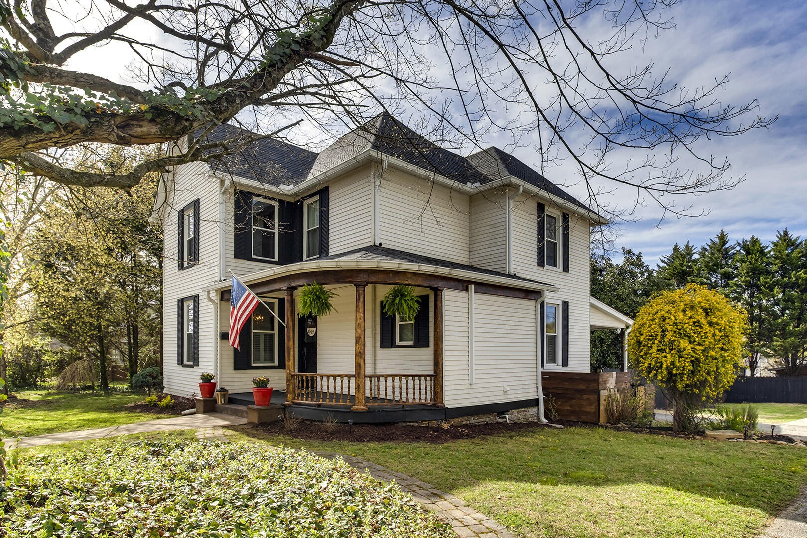 Loudon Real Estate Listings Main Image