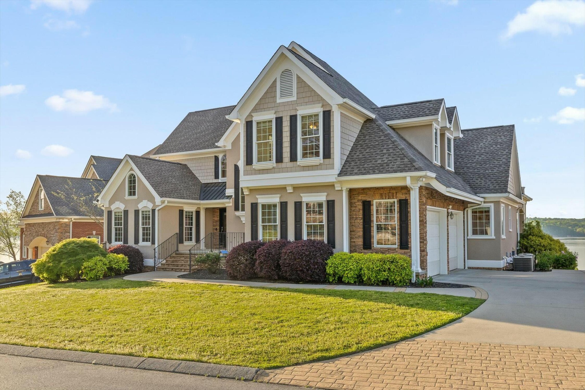 4490 Sailmaker Circle Property Photo 1
