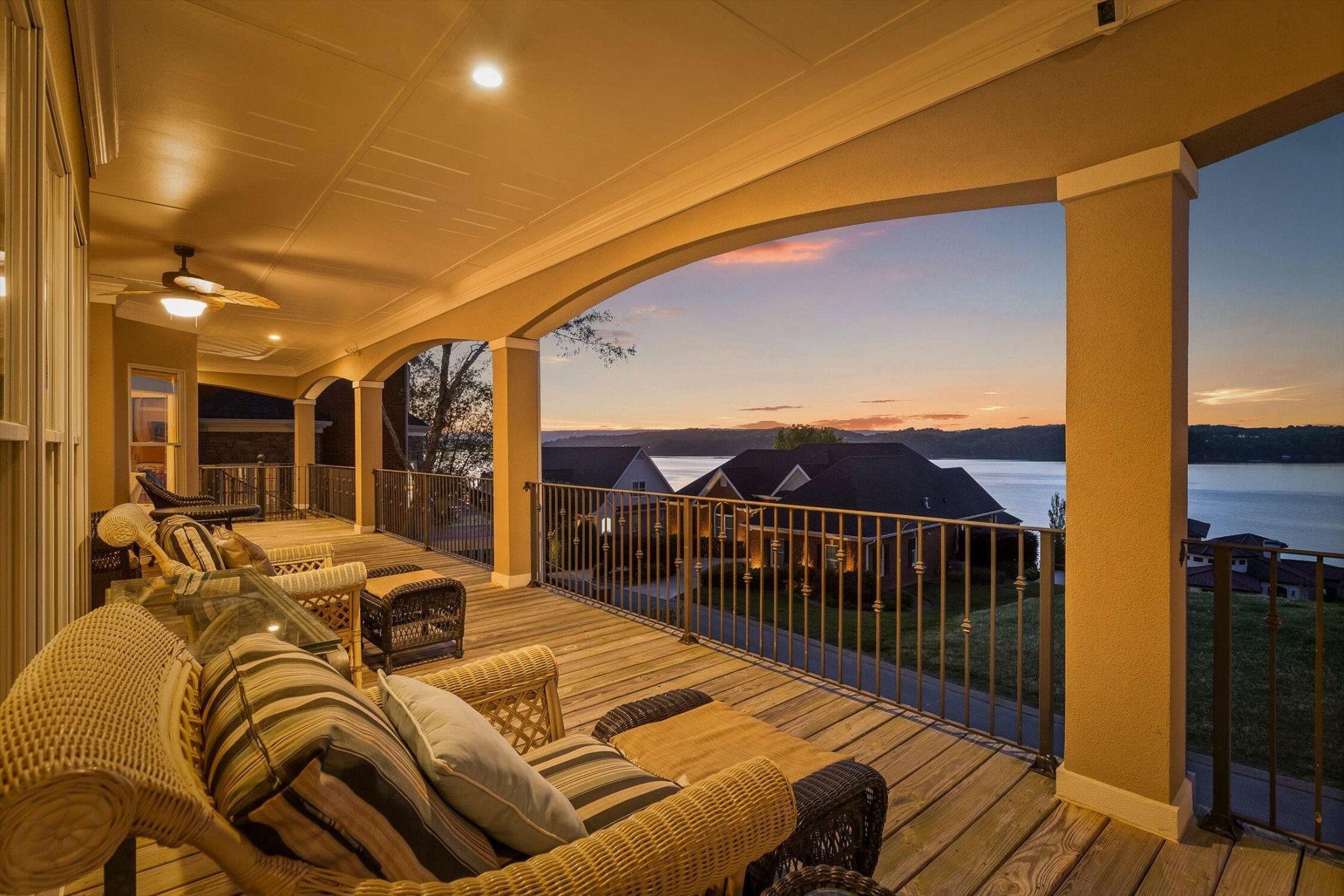 4490 Sailmaker Circle Property Photo 8