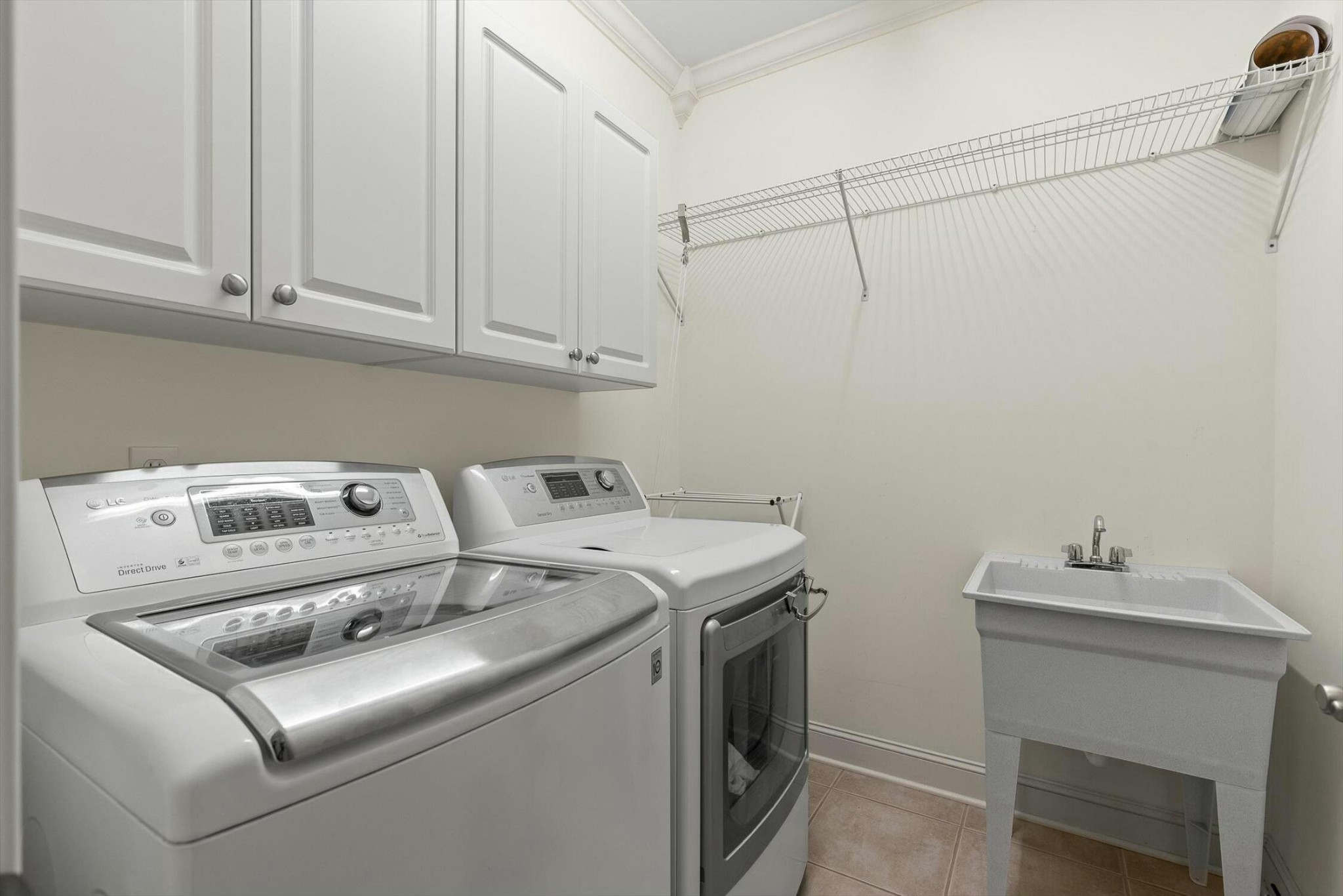 4490 Sailmaker Circle Property Photo 34