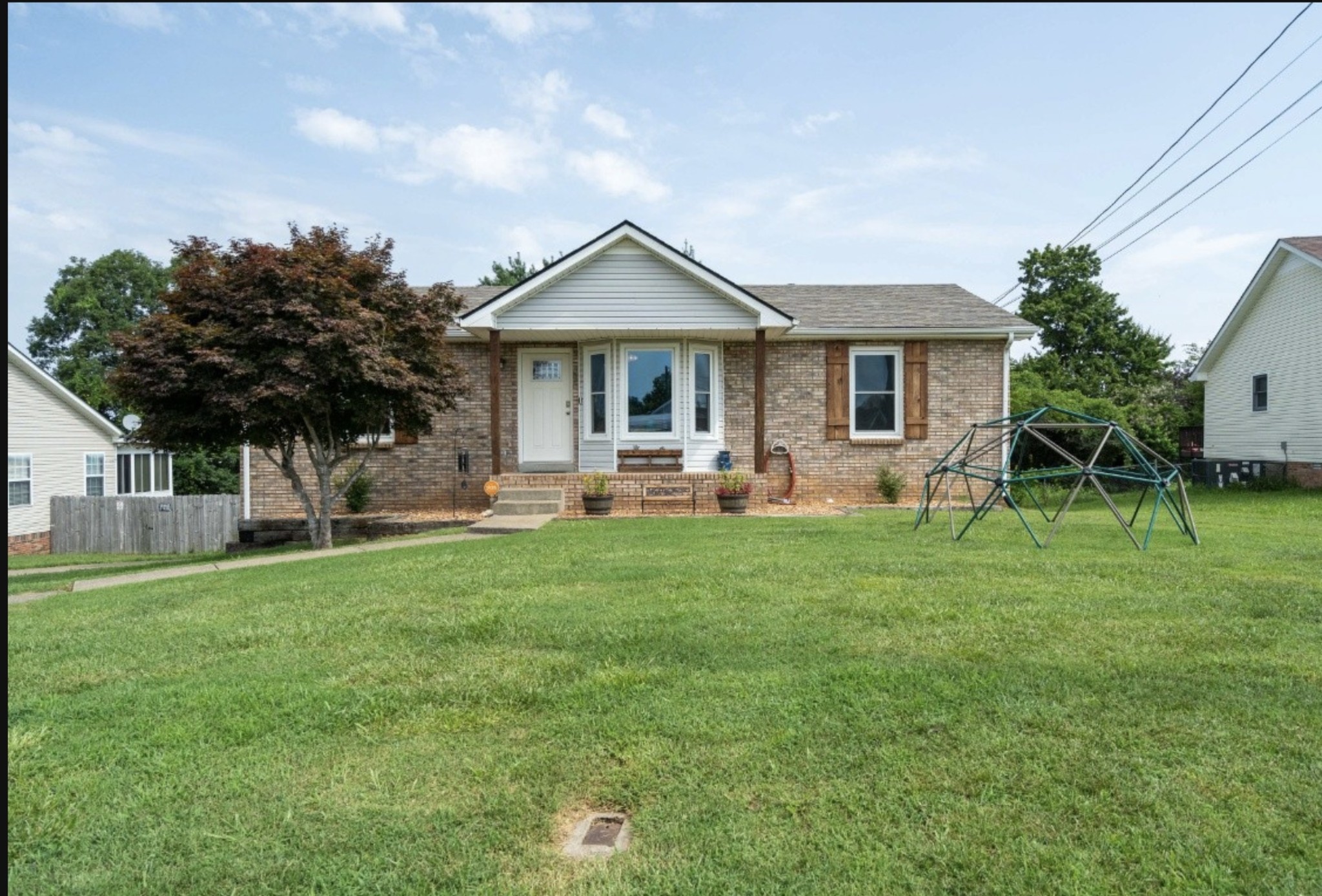 206 Windmeade Cir Property Photo 1