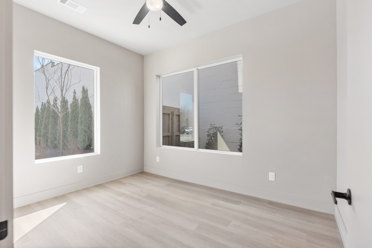 1090 Haysboro Ave Property Photo 15
