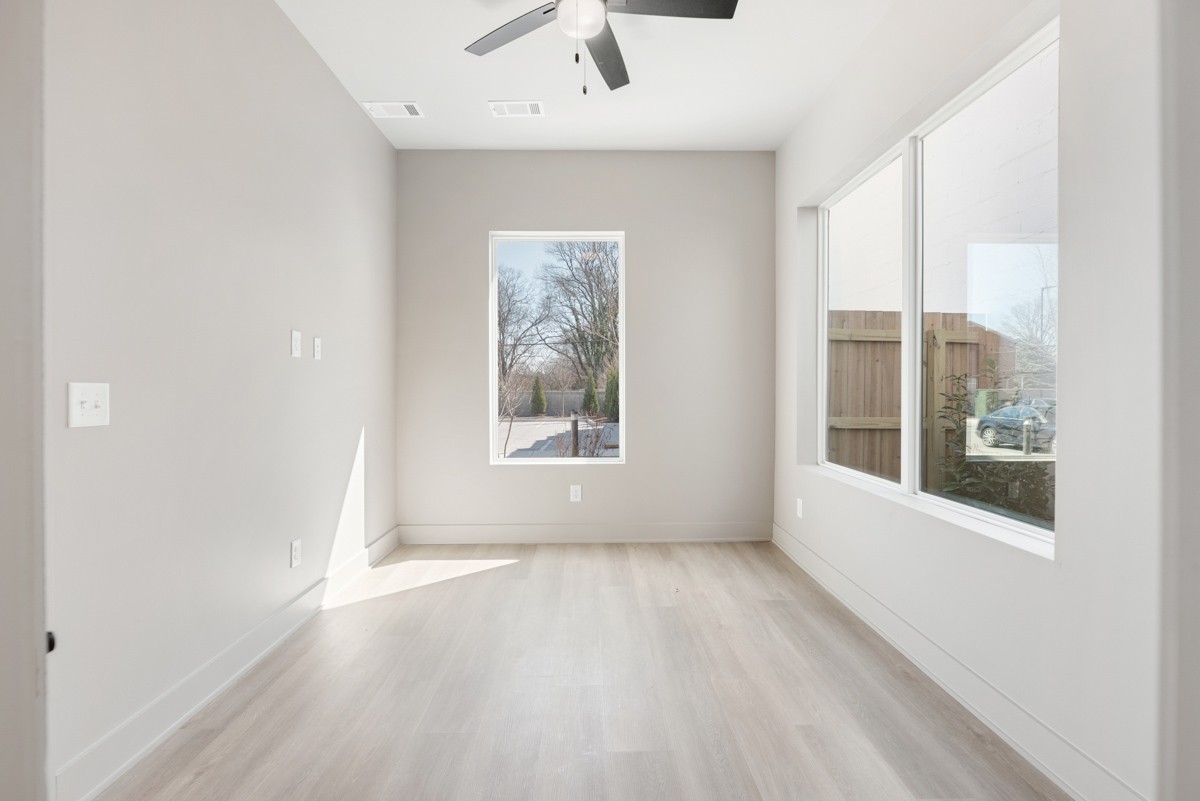 1090 Haysboro Ave Property Photo 16