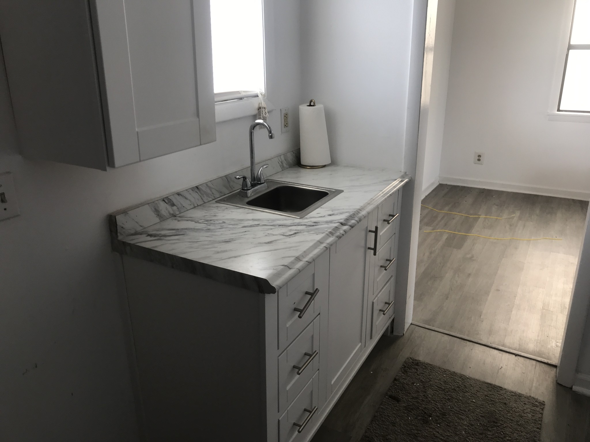 711 Hill Ave Property Photo 3