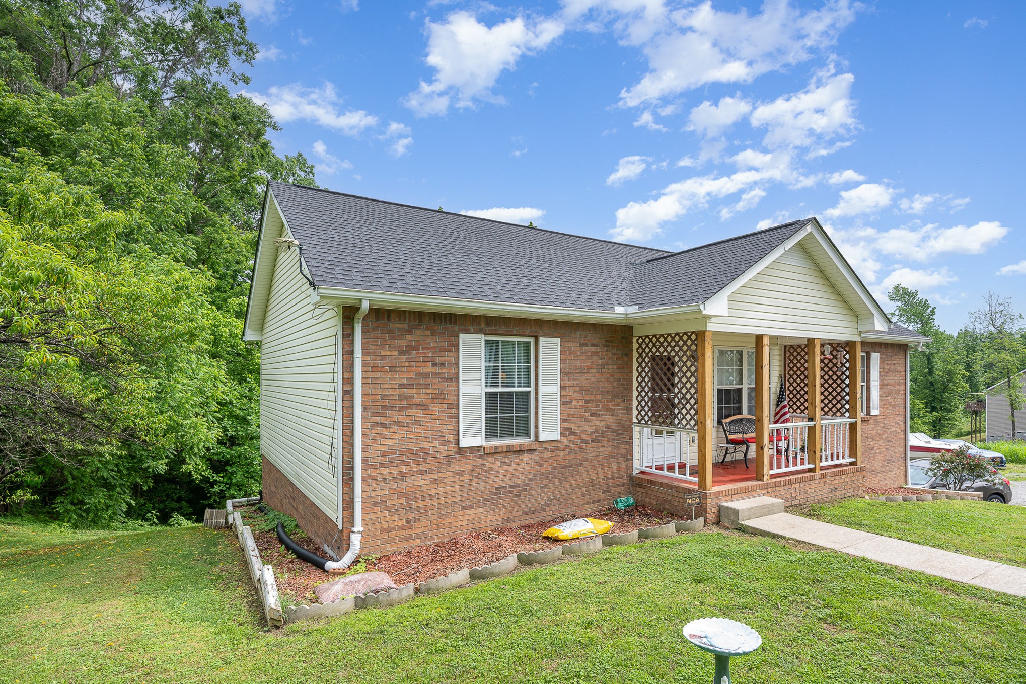 543 Skyview Dr Property Photo 4