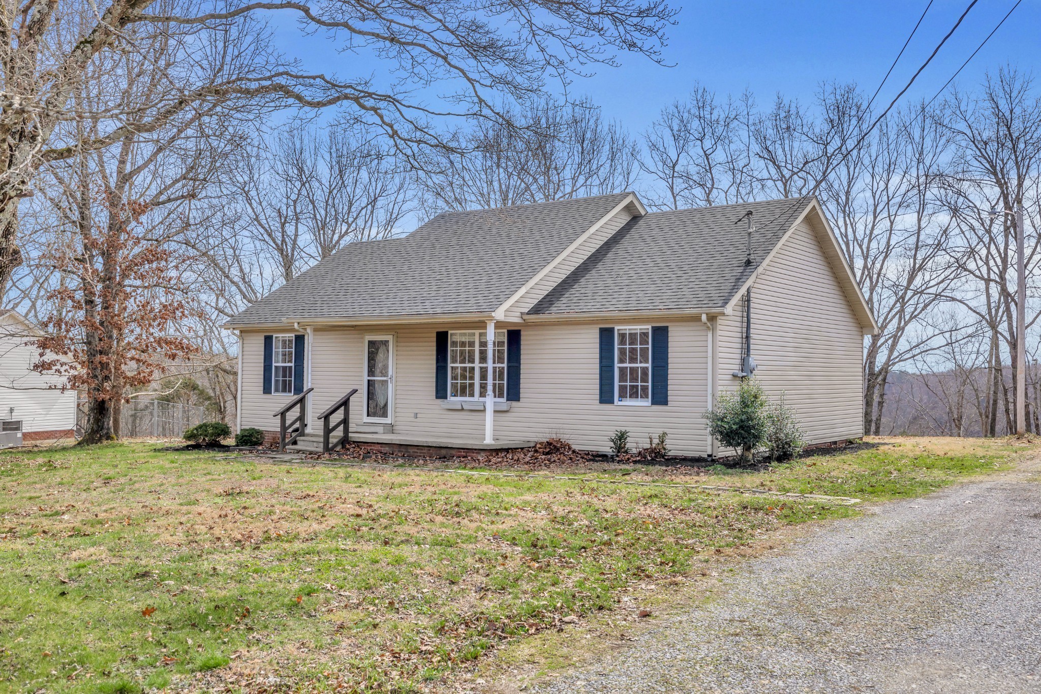369 Talpha Dr Property Photo 3