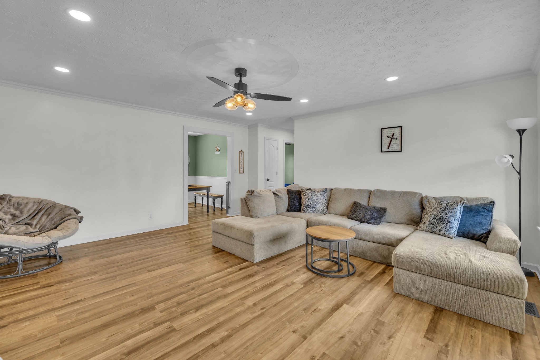 369 Talpha Dr Property Photo 6