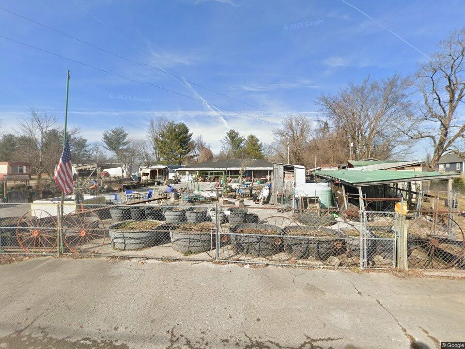 10610 Old Highway 52 Property Photo
