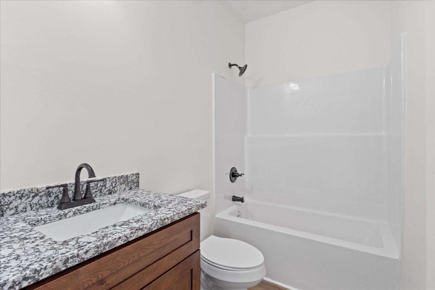 1038 W Main St Property Photo 22