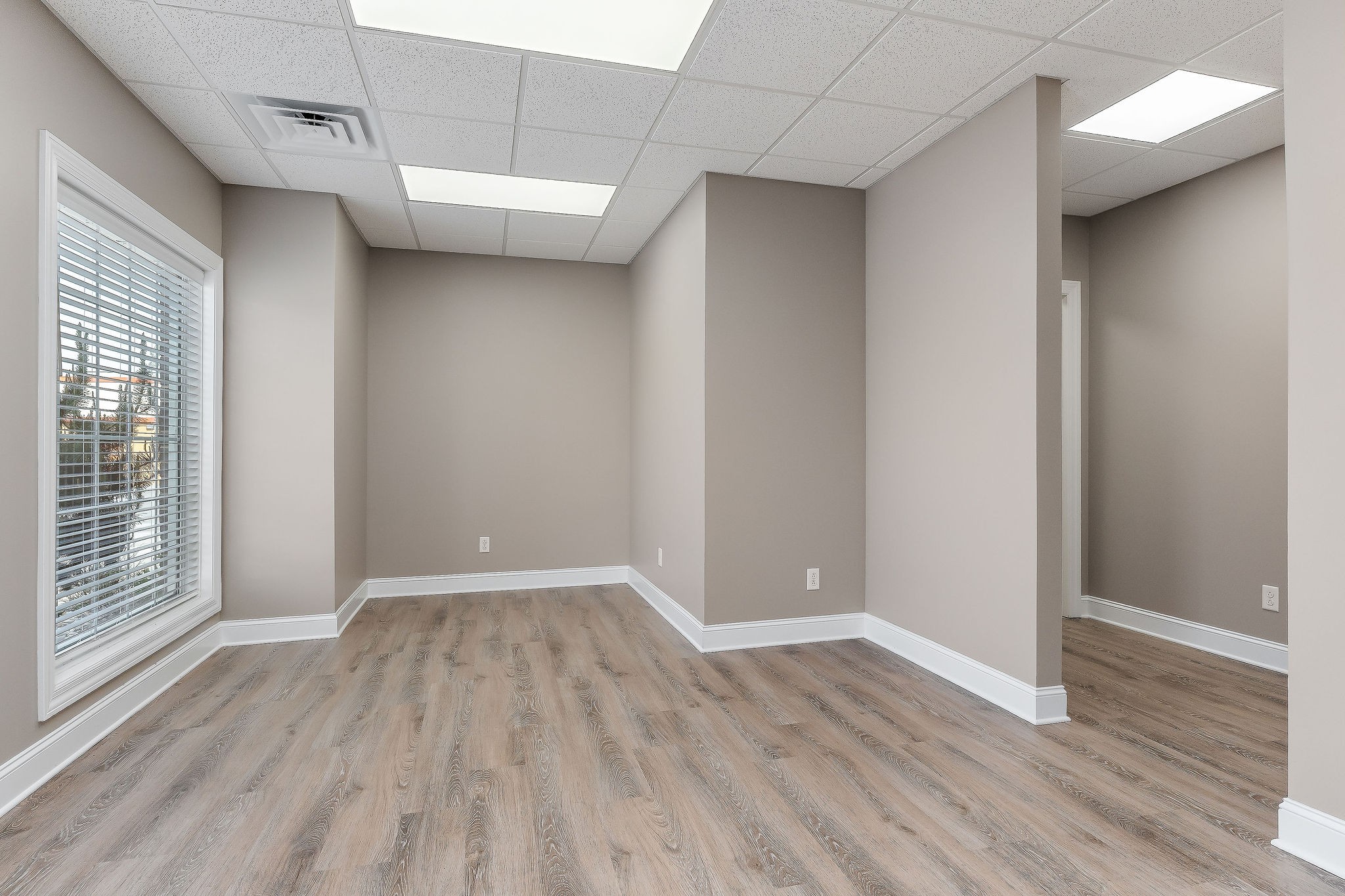 556 N Chancery St Property Photo 6