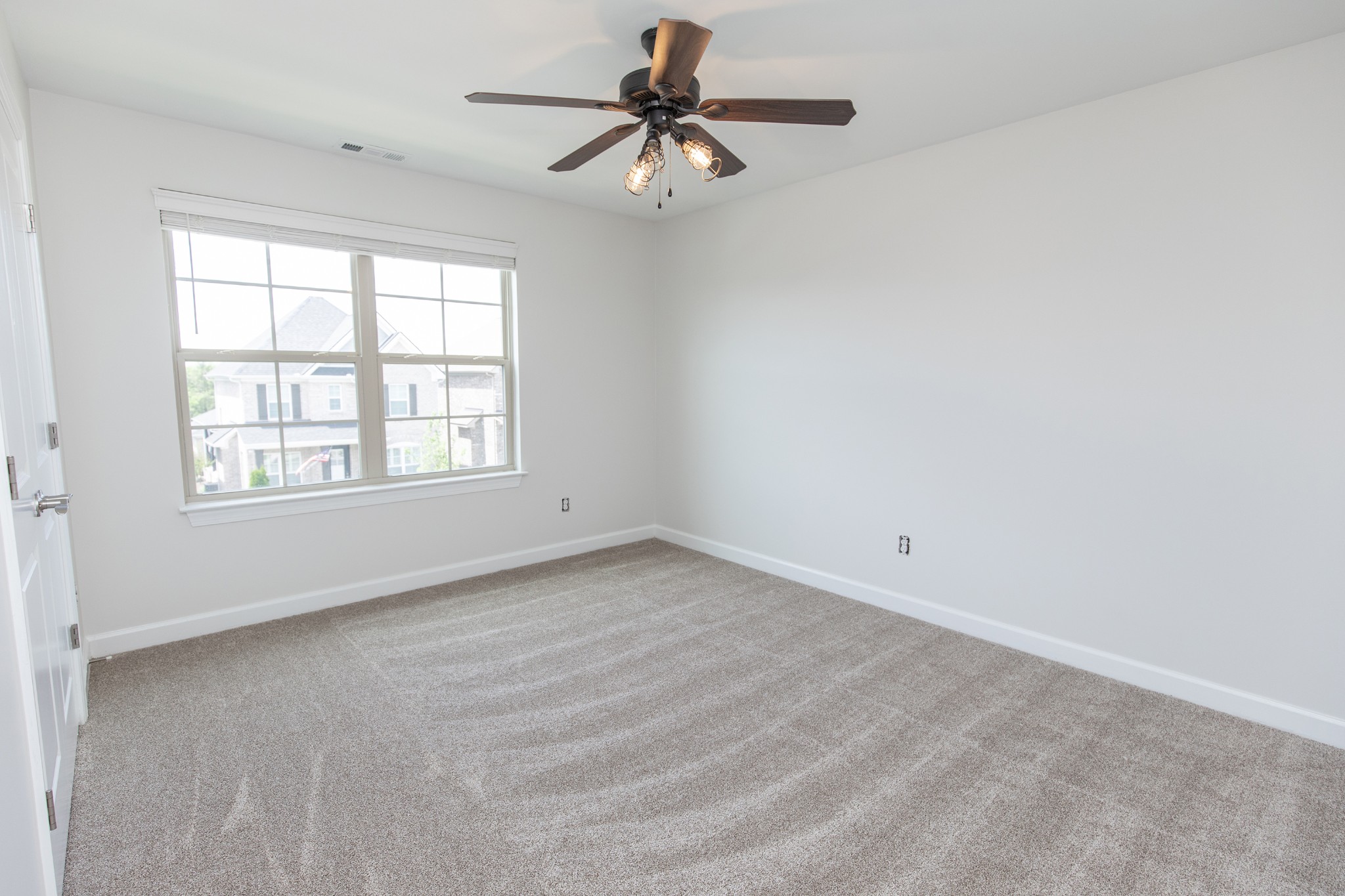 1023 Paddock Park Cir Property Photo 7