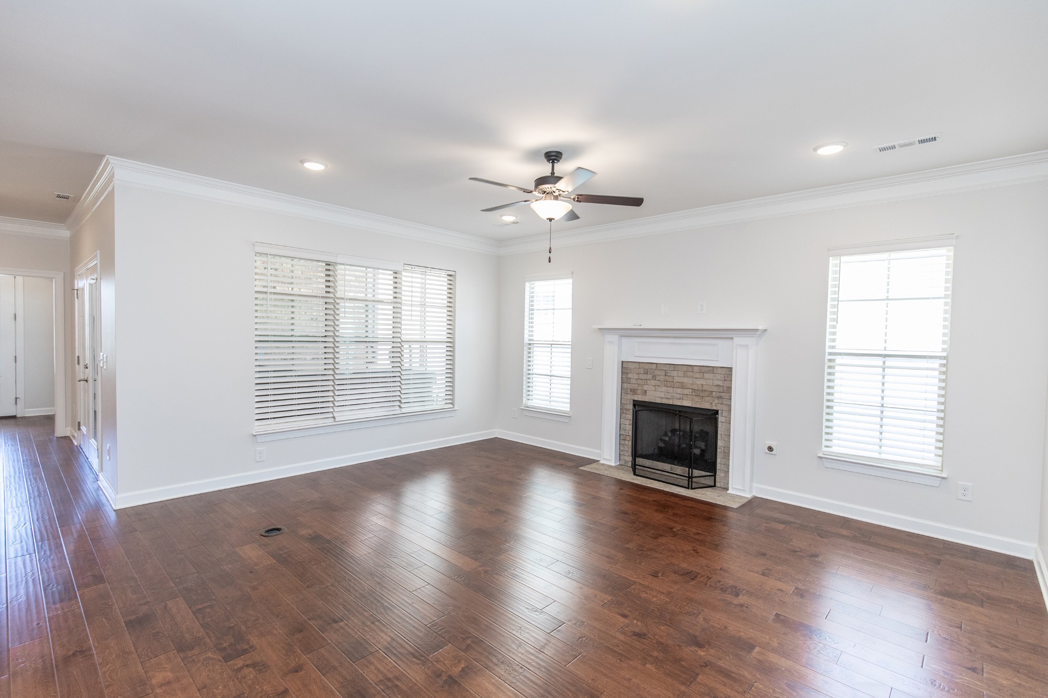 1023 Paddock Park Cir Property Photo 24