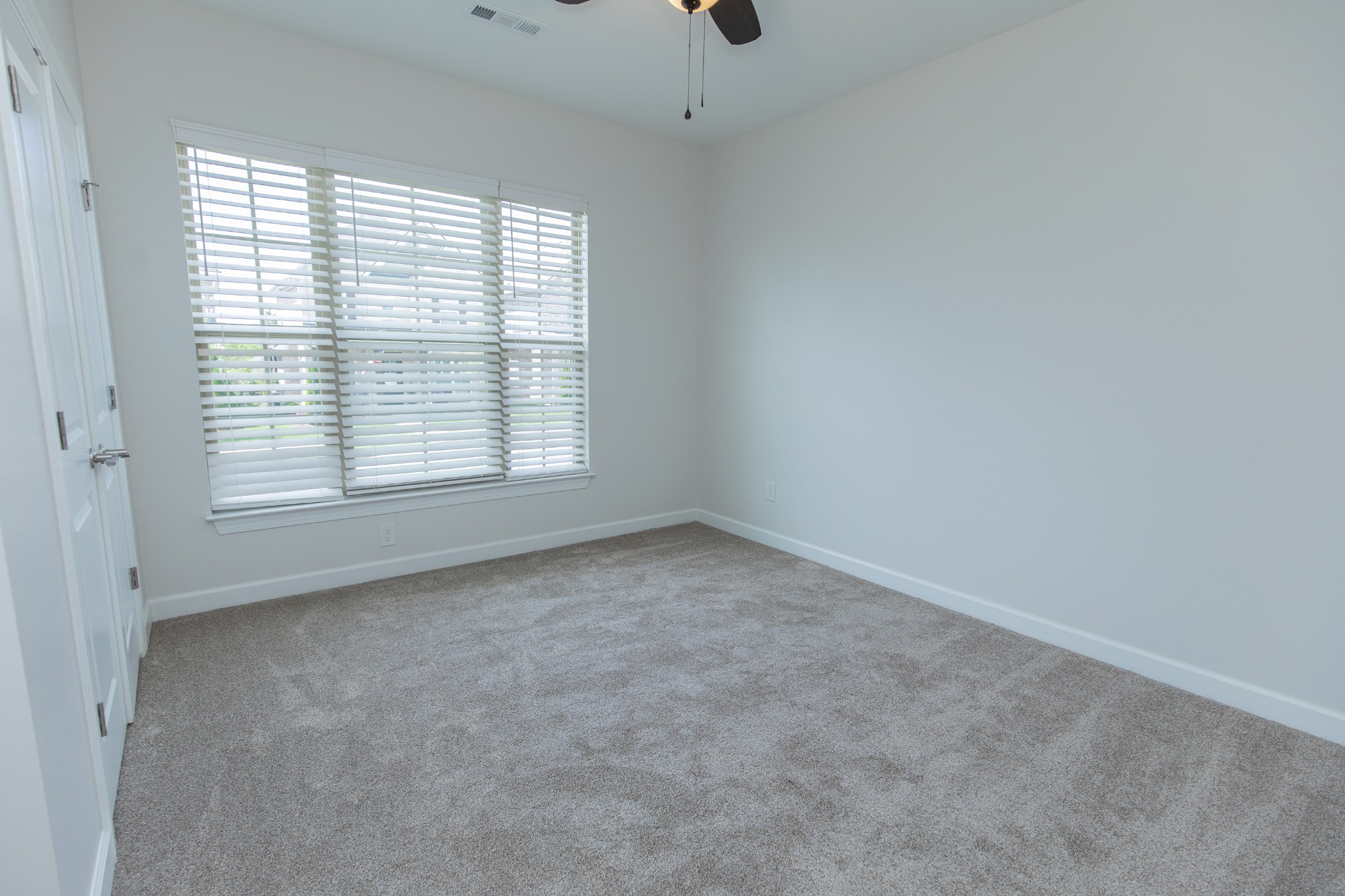 1023 Paddock Park Cir Property Photo 43