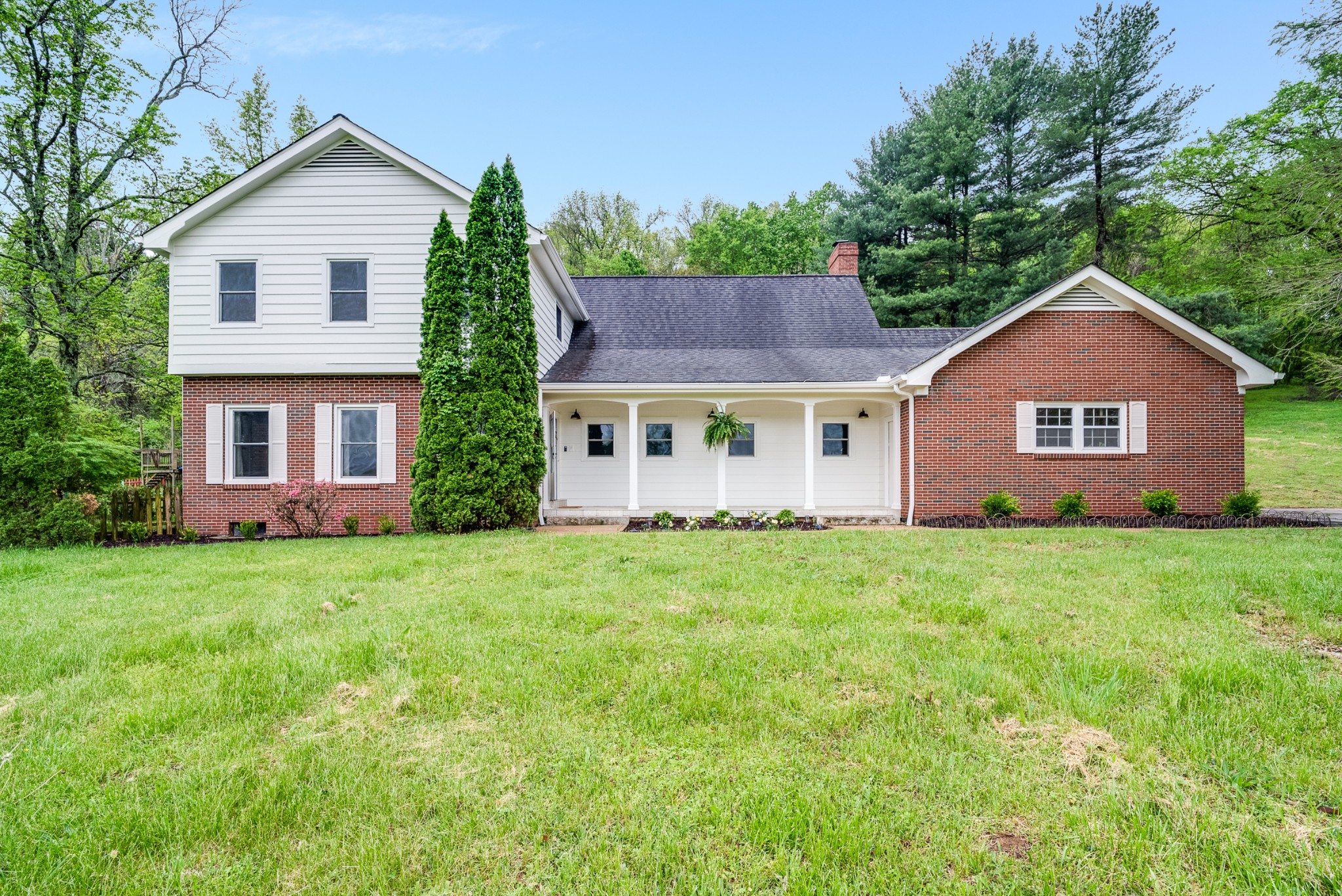 1702 Williamson Rd Property Photo 1