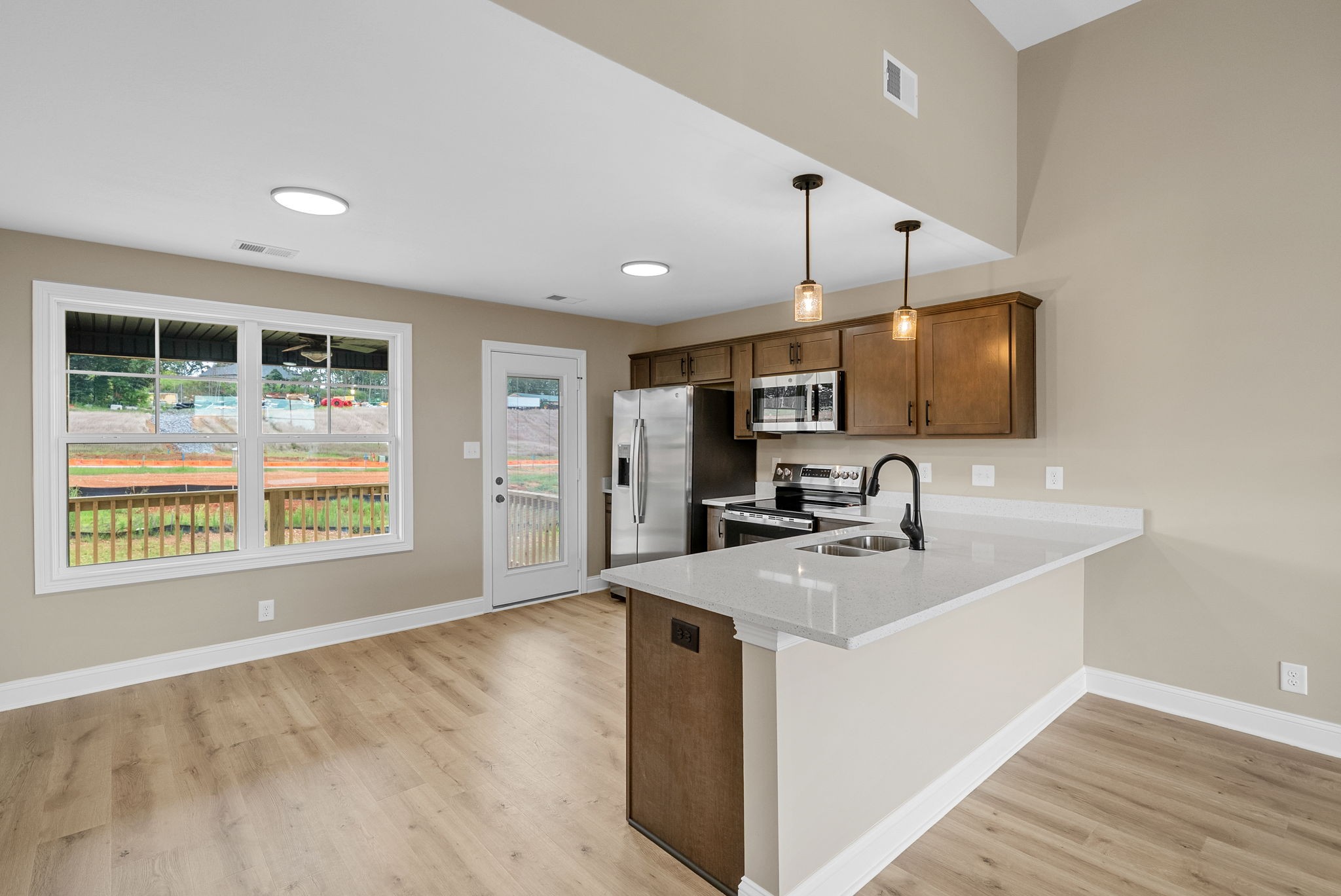 175 Cardinal Creek Property Photo 11