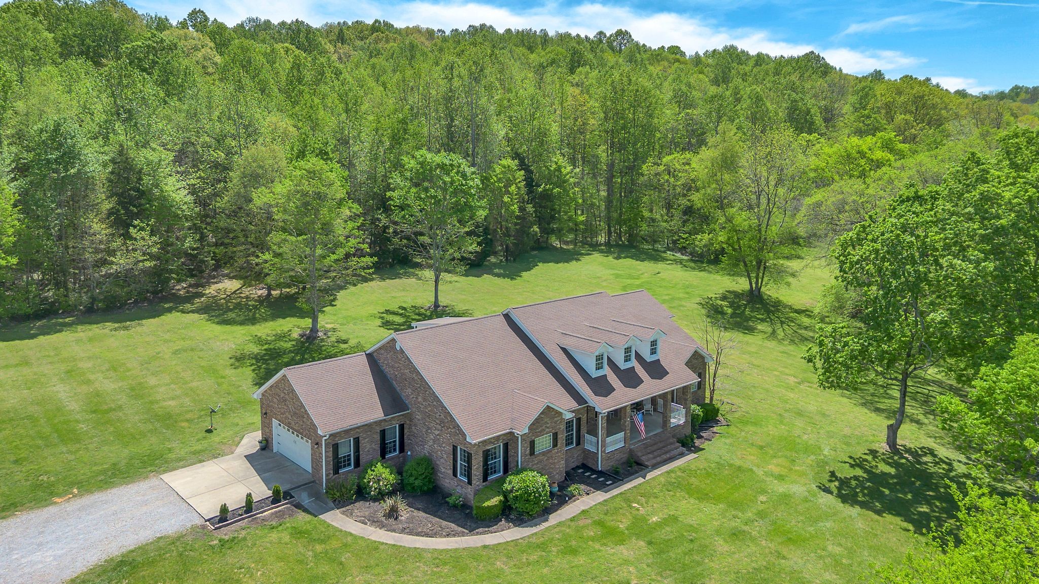 2600 Little Bartons Creek Rd Property Photo 2