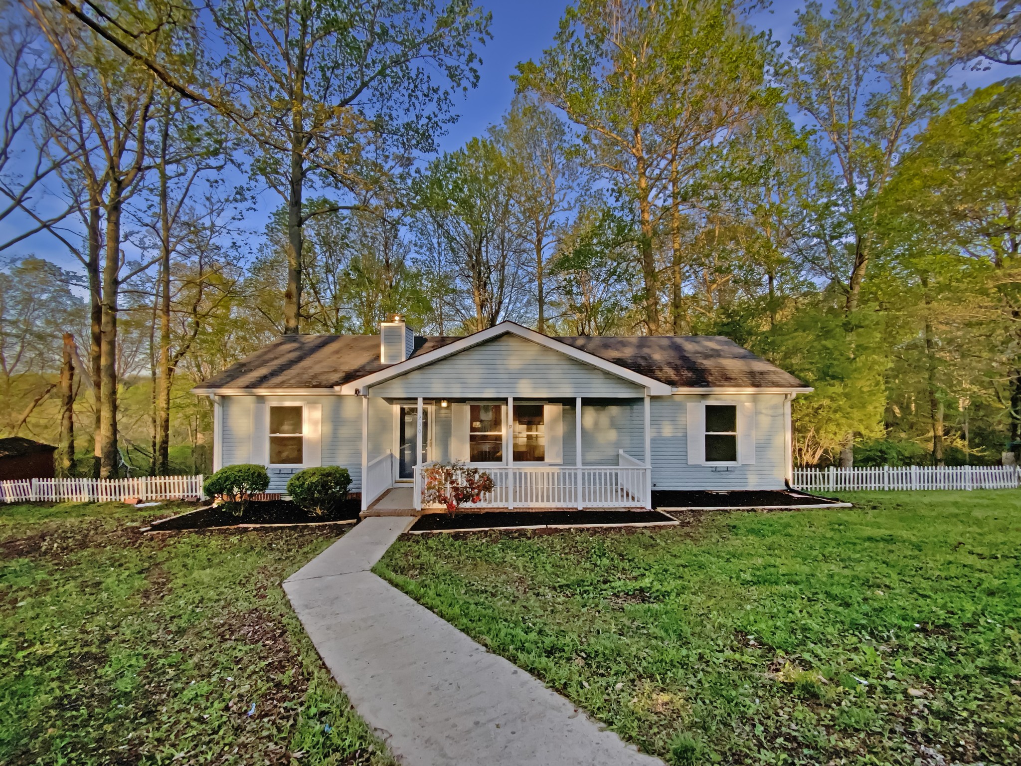 1230 Chapmansboro Rd Property Photo 1