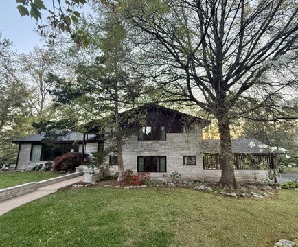 700 Lake Dr Property Photo 2