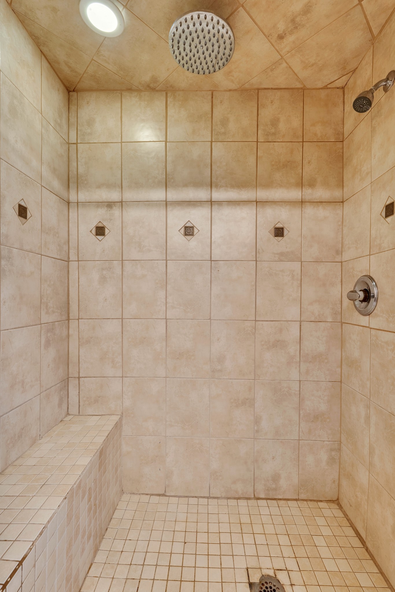 423 Shasteen Bend Dr Property Photo 28