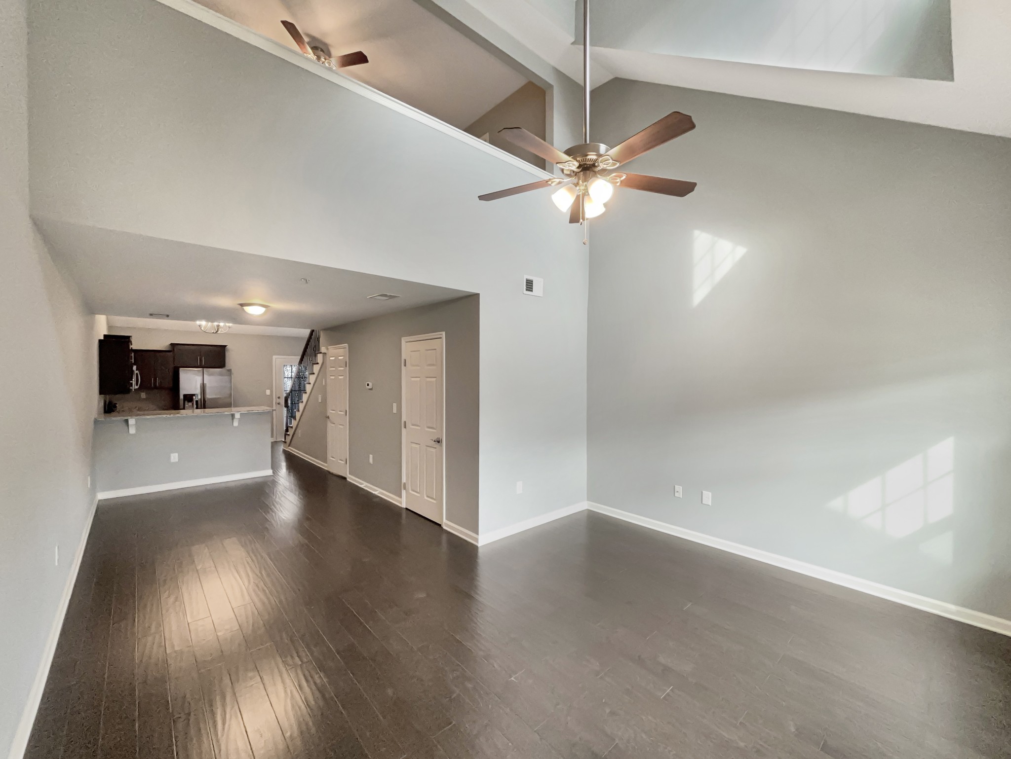 600 Villa Pl Property Photo 3